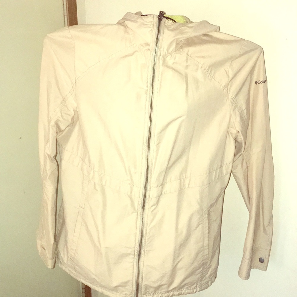 Lightweight 🧥 Columbia jacket for women